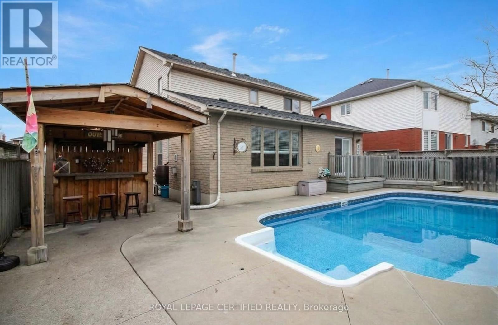 2197 Oakridge Crescent, Burlington, ON - Outdoor With In Ground Pool
