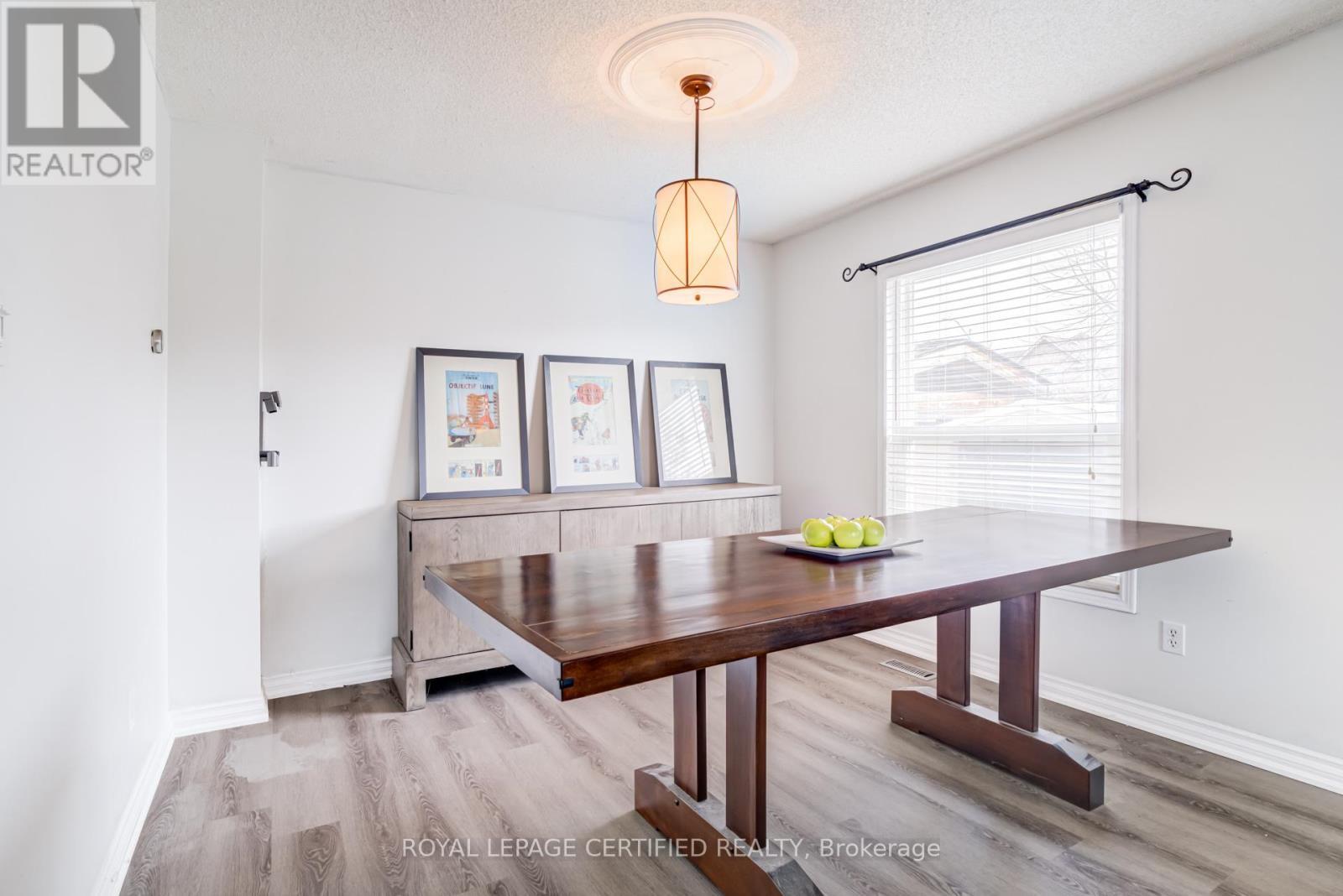 2197 Oakridge Crescent, Burlington, ON - Indoor