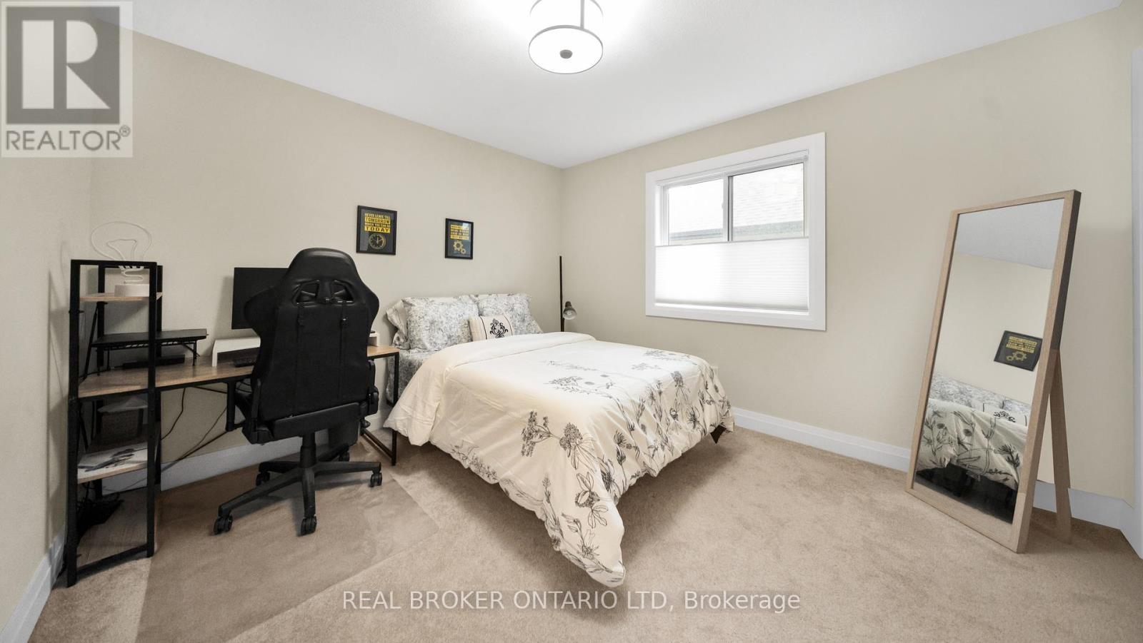68 Locky Lane, Middlesex Centre, ON - Indoor Photo Showing Bedroom