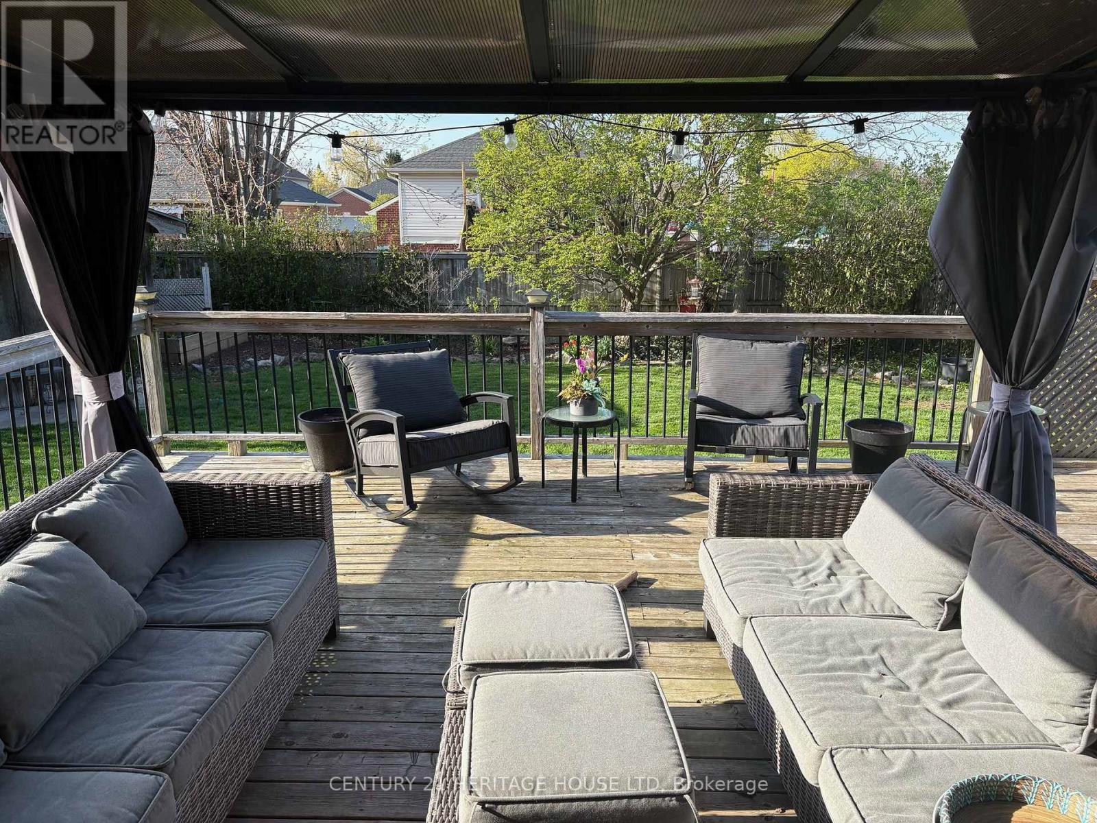 1 Massey Drive, St. Thomas, ON - Outdoor With Deck Patio Veranda With Exterior