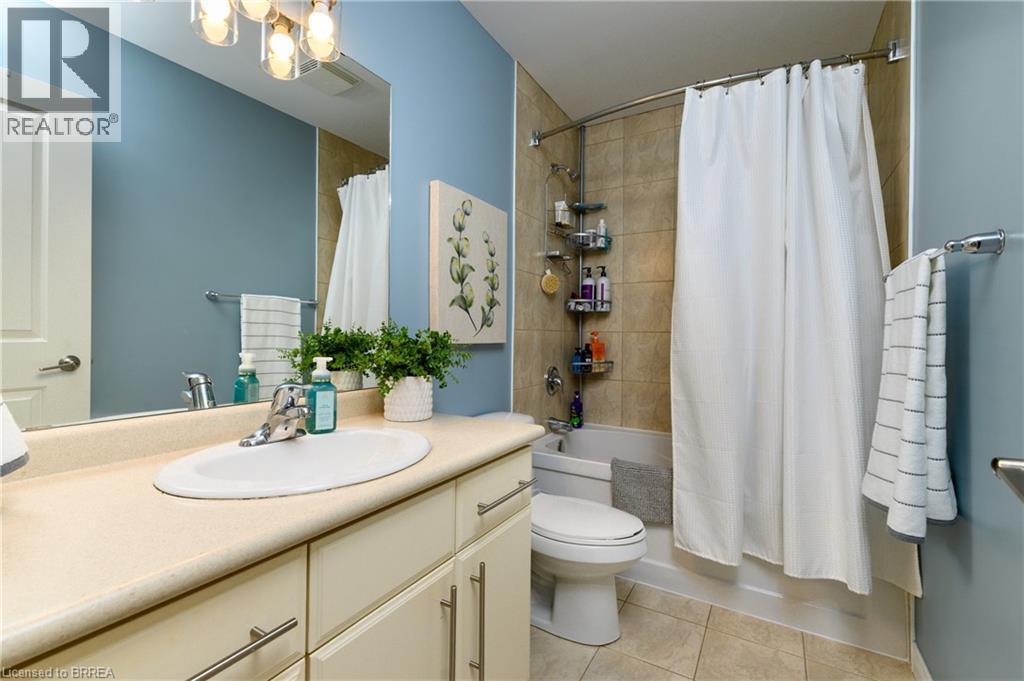 310 Fall Fair Way Unit# 34, Binbrook, ON - Indoor Photo Showing Bathroom