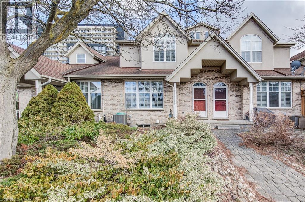 36 Norman Street, Waterloo, ON - Outdoor With Facade