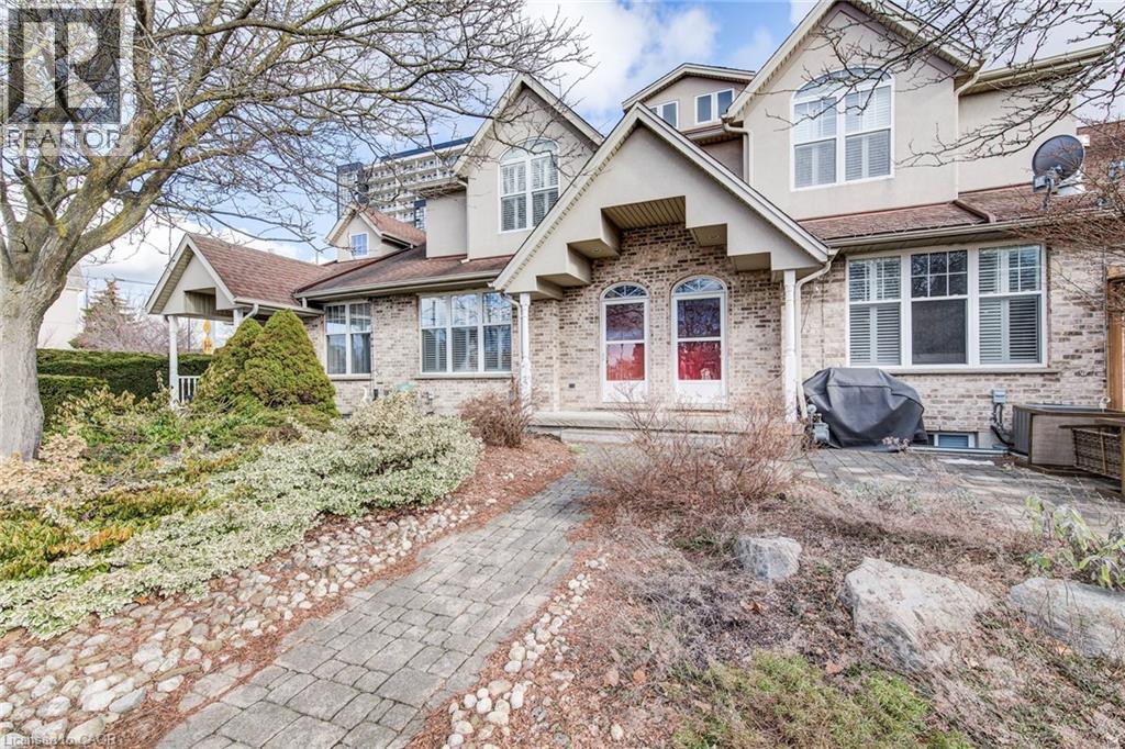 36 Norman Street, Waterloo, ON - Outdoor With Facade