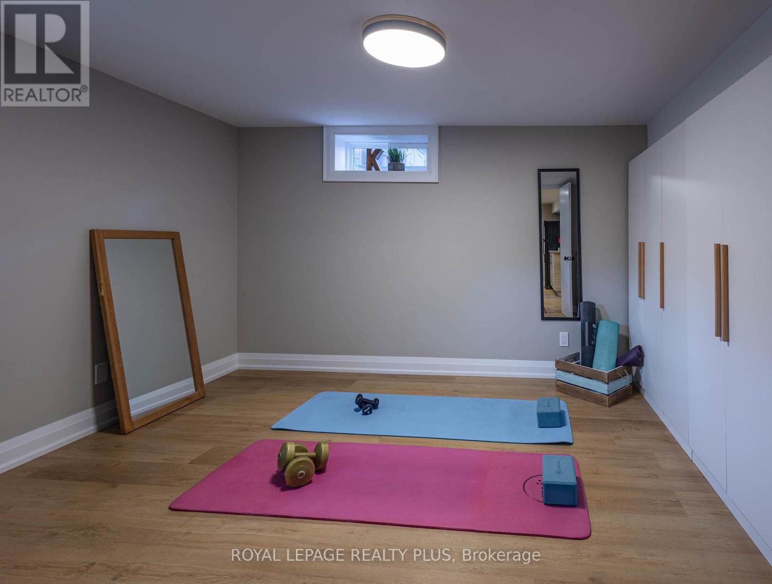 884 Eagle Drive, Burlington, ON - Indoor