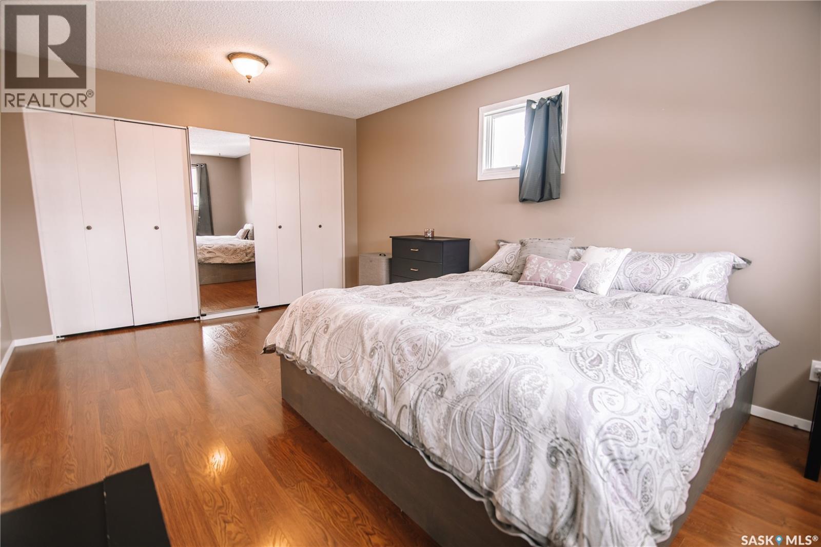 203 Paynter Crescent, Regina, SK - Indoor Photo Showing Bedroom