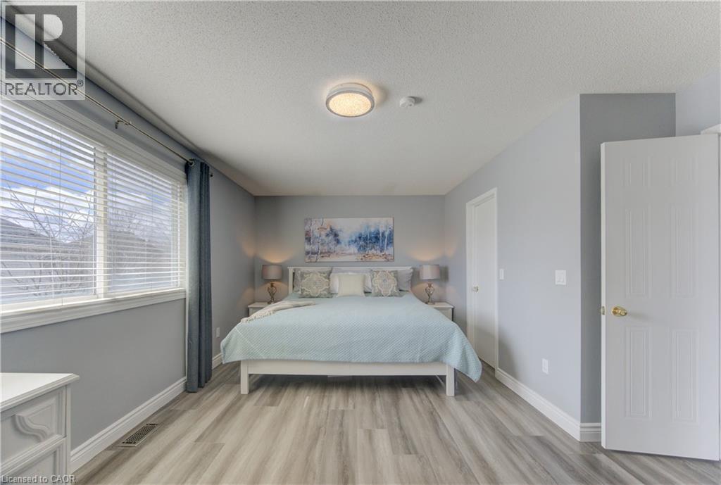 31 Adler Drive, Cambridge, ON - Indoor Photo Showing Bedroom