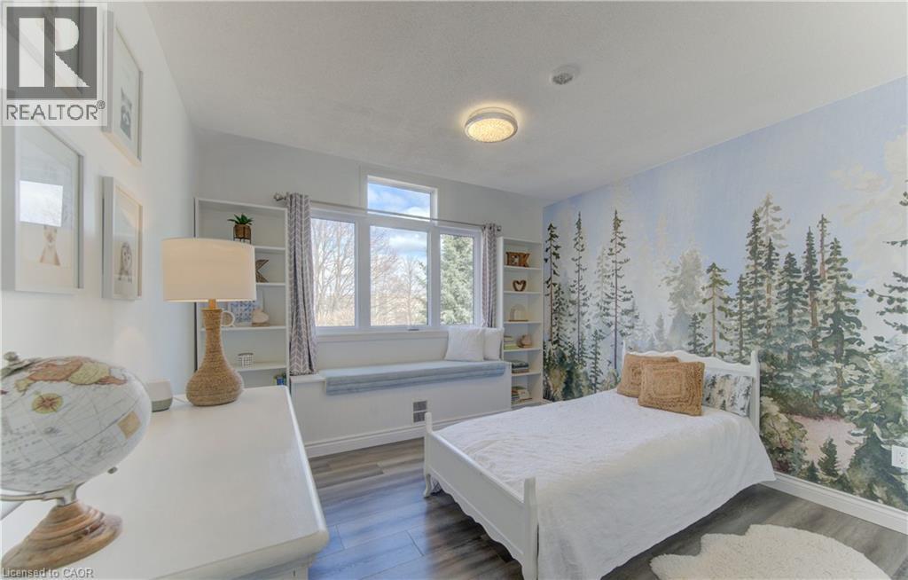 31 Adler Drive, Cambridge, ON - Indoor Photo Showing Bedroom