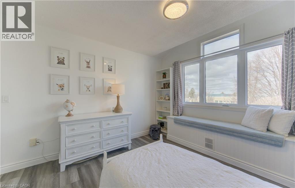 31 Adler Drive, Cambridge, ON - Indoor Photo Showing Bedroom