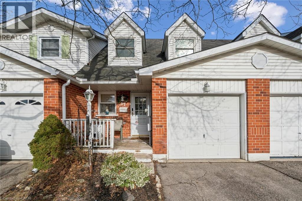 37 Edgemere Drive, Cambridge, ON - Outdoor
