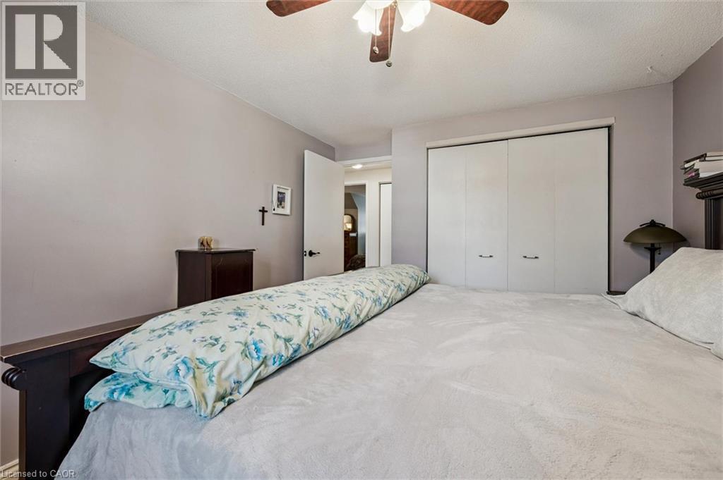 37 Edgemere Drive, Cambridge, ON - Indoor Photo Showing Bedroom