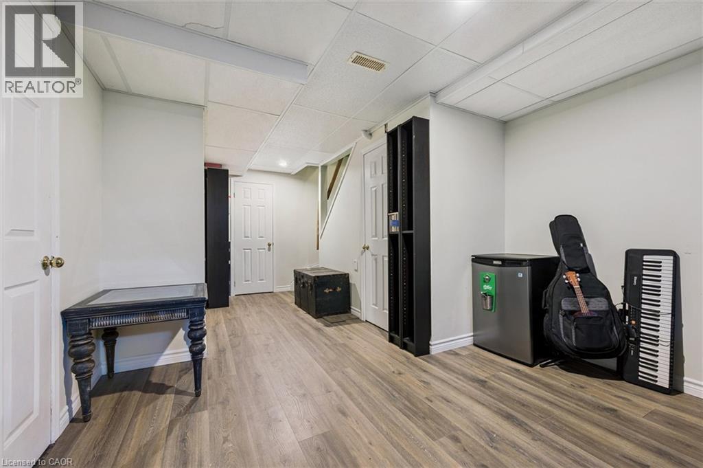 37 Edgemere Drive, Cambridge, ON - Indoor Photo Showing Other Room