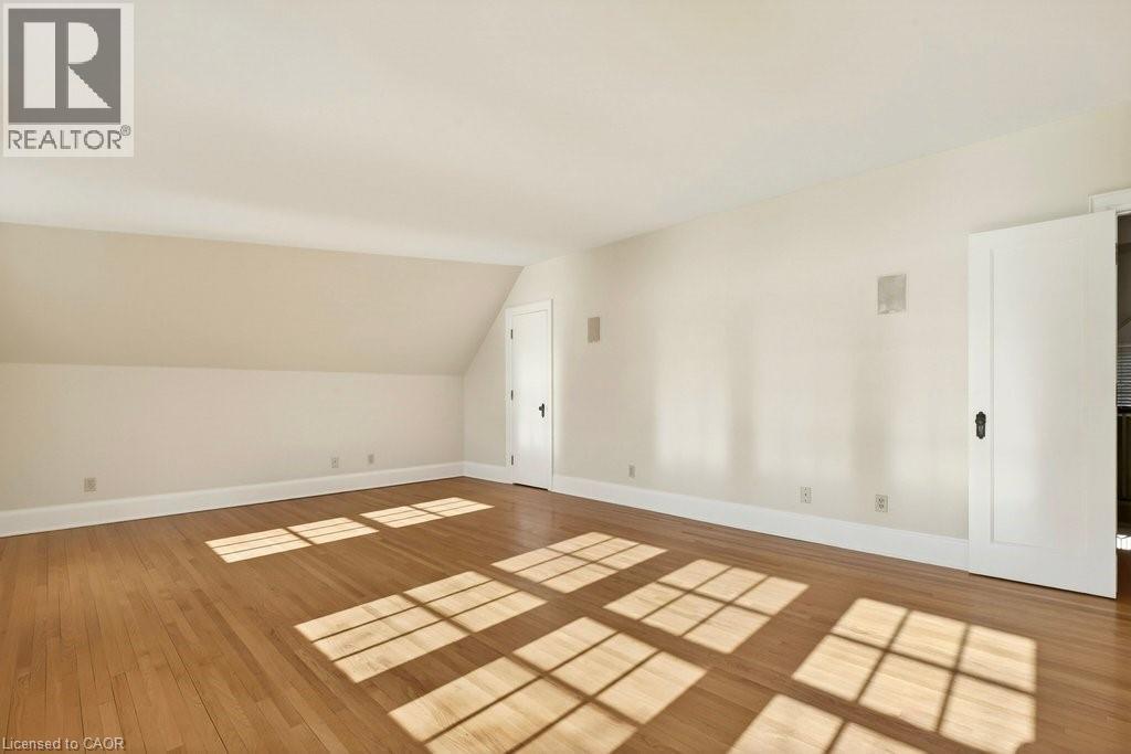 3196 Lakeshore Road, Burlington, ON - Indoor Photo Showing Other Room