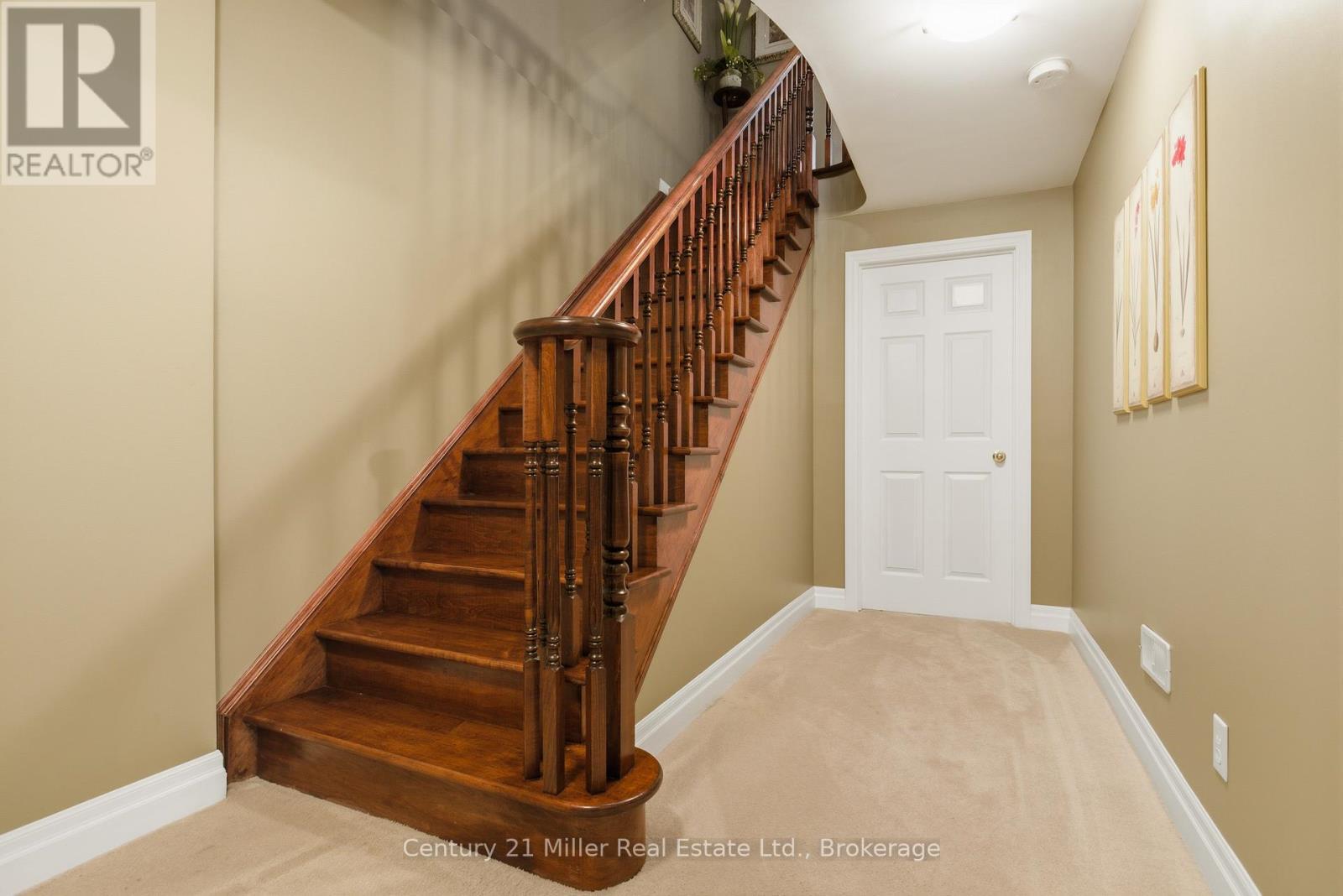 140 Dellgrove Circle, Cambridge, ON - Indoor Photo Showing Other Room