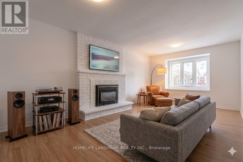 2453 Strathmore Crescent, Mississauga, ON - Indoor Photo Showing Living Room With Fireplace