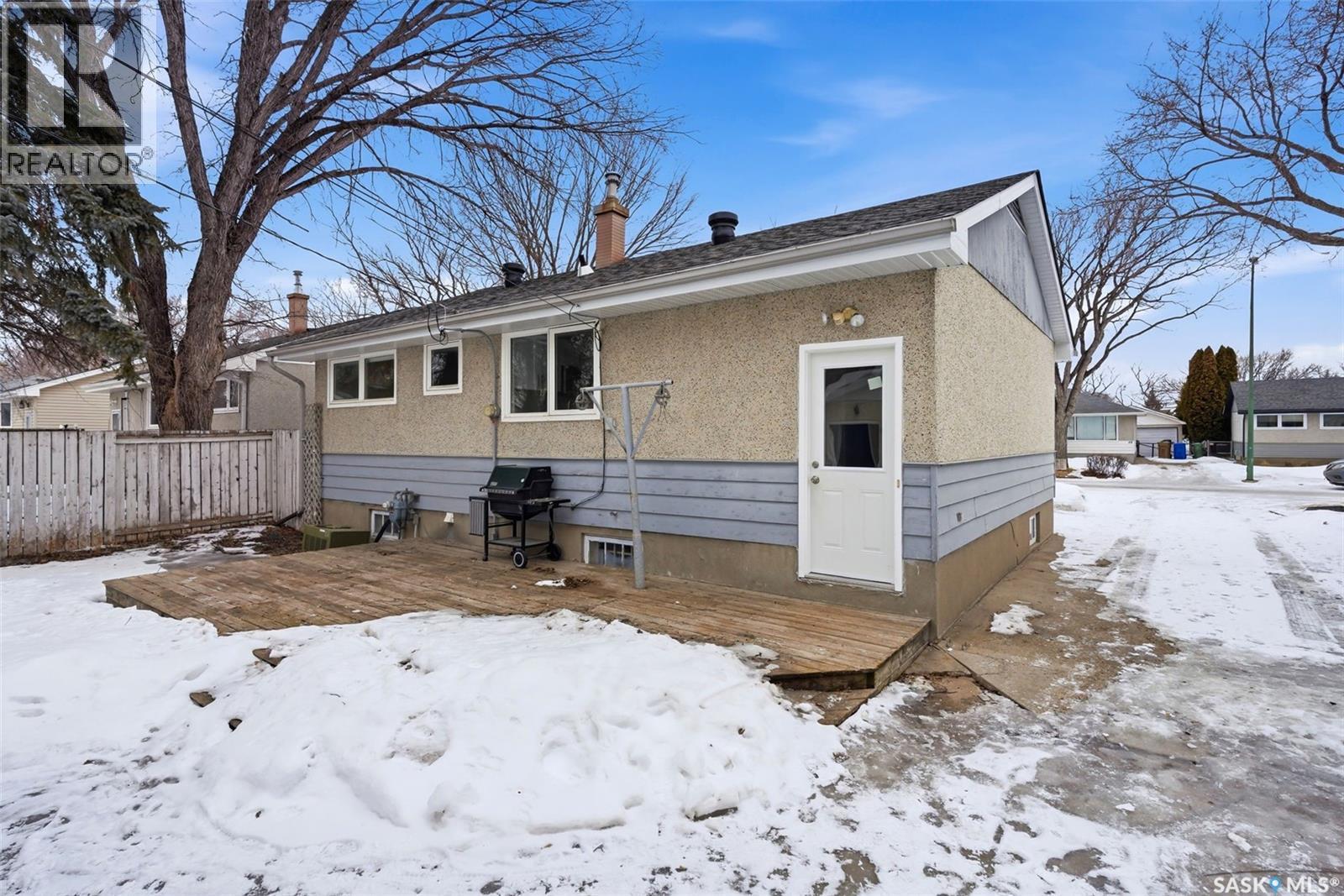 47 Mathieu Crescent, Regina, SK - Outdoor