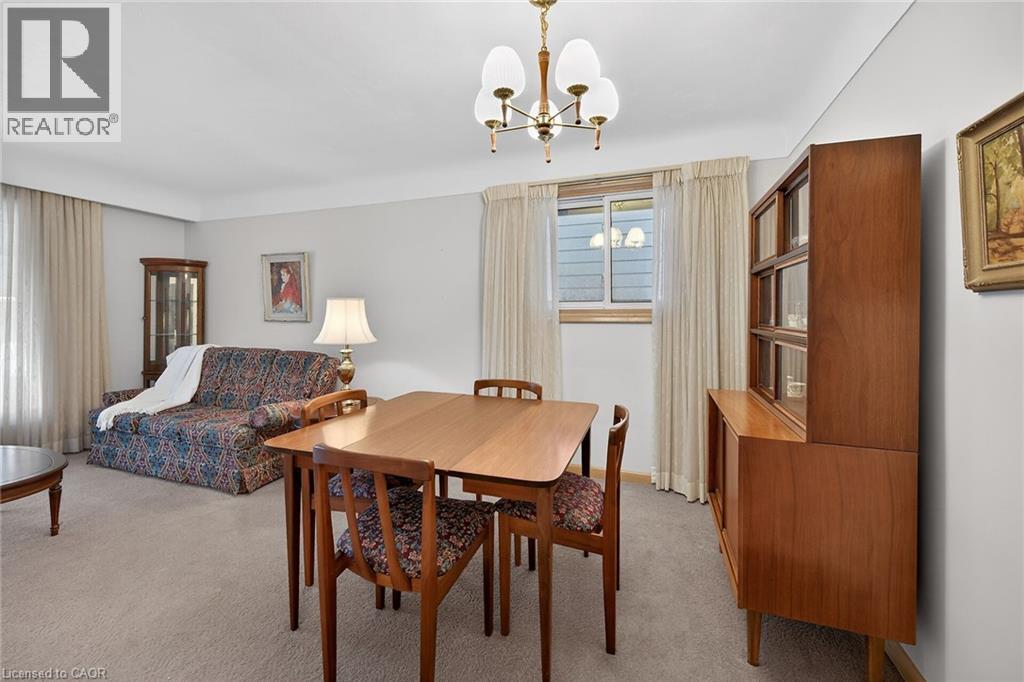 59 Cloke Court, Hamilton, ON - Indoor Photo Showing Other Room