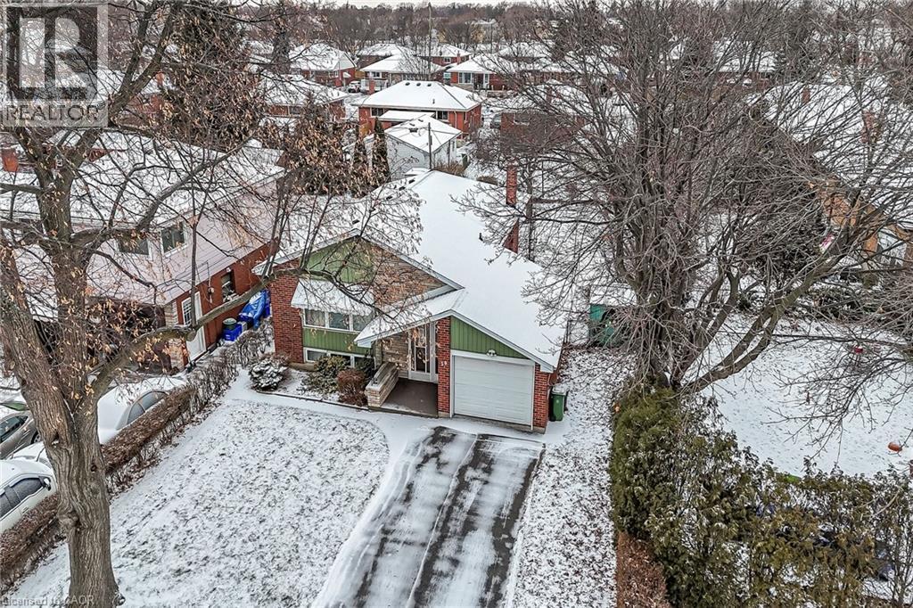 59 Cloke Court, Hamilton, ON - Outdoor