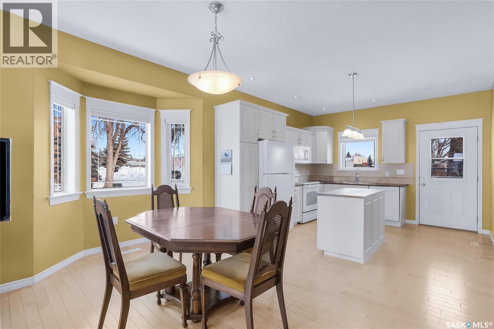 801 1St Avenue, Rosthern, SK - Indoor Photo Showing Dining Room
