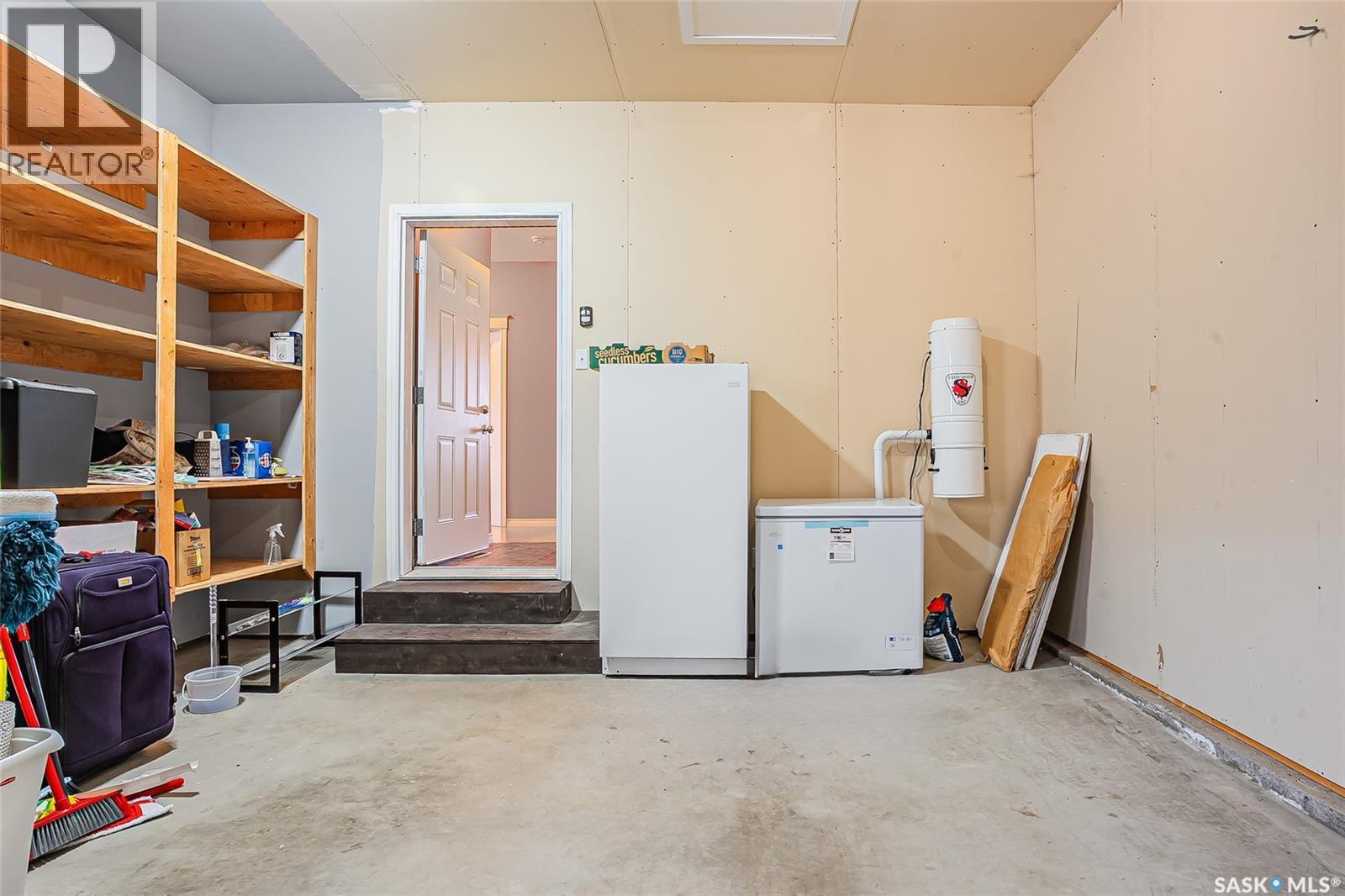 801 1St Avenue, Rosthern, SK - Indoor Photo Showing Other Room