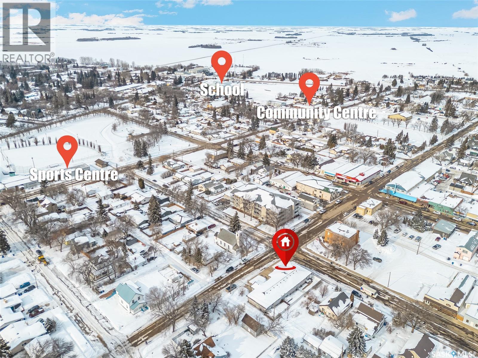 801 1St Avenue, Rosthern, SK -