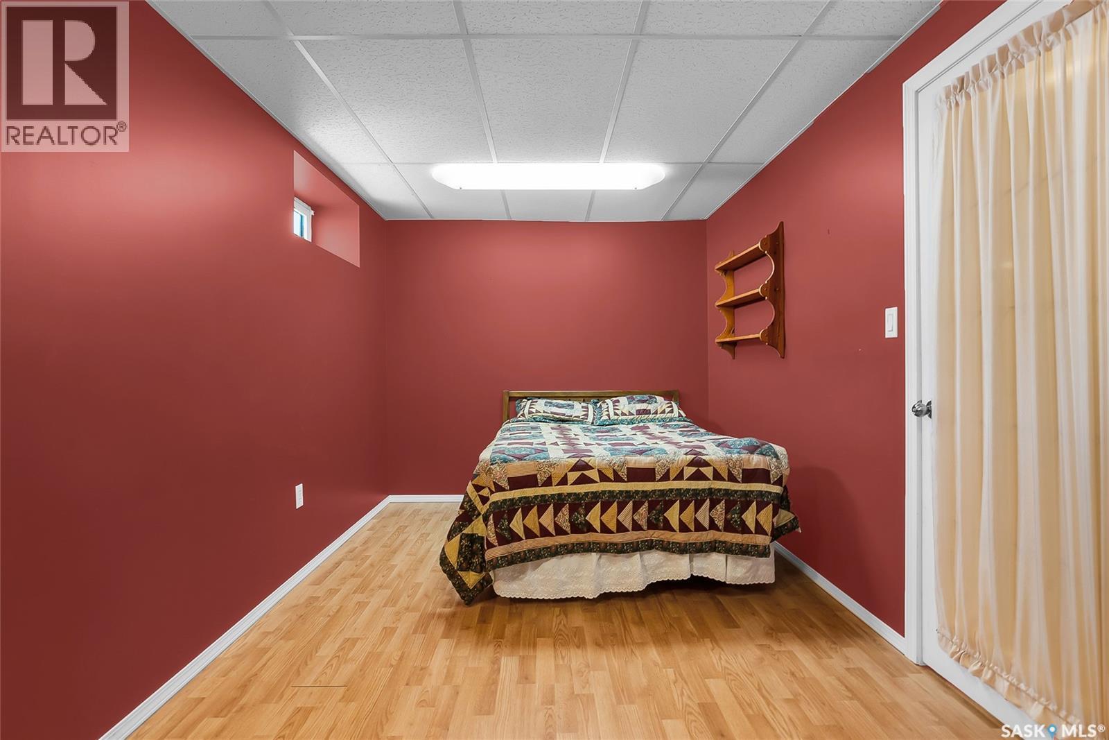 801 1St Avenue, Rosthern, SK - Indoor