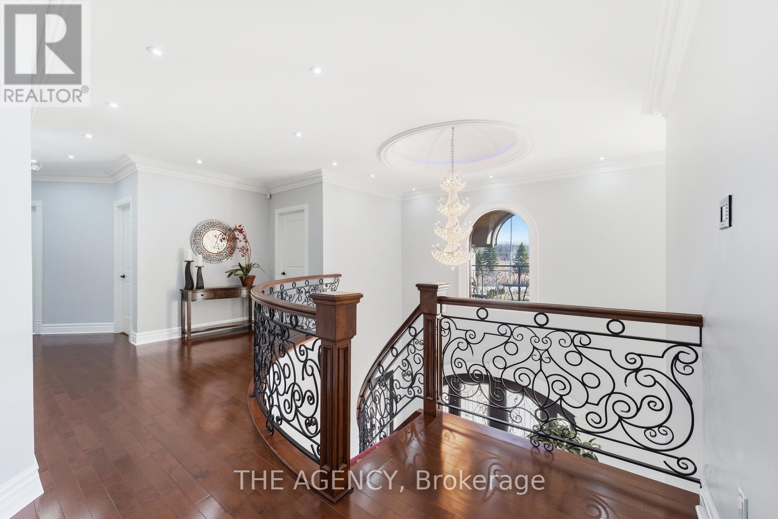 2659 2 Sideroad, Burlington, ON - Indoor Photo Showing Other Room