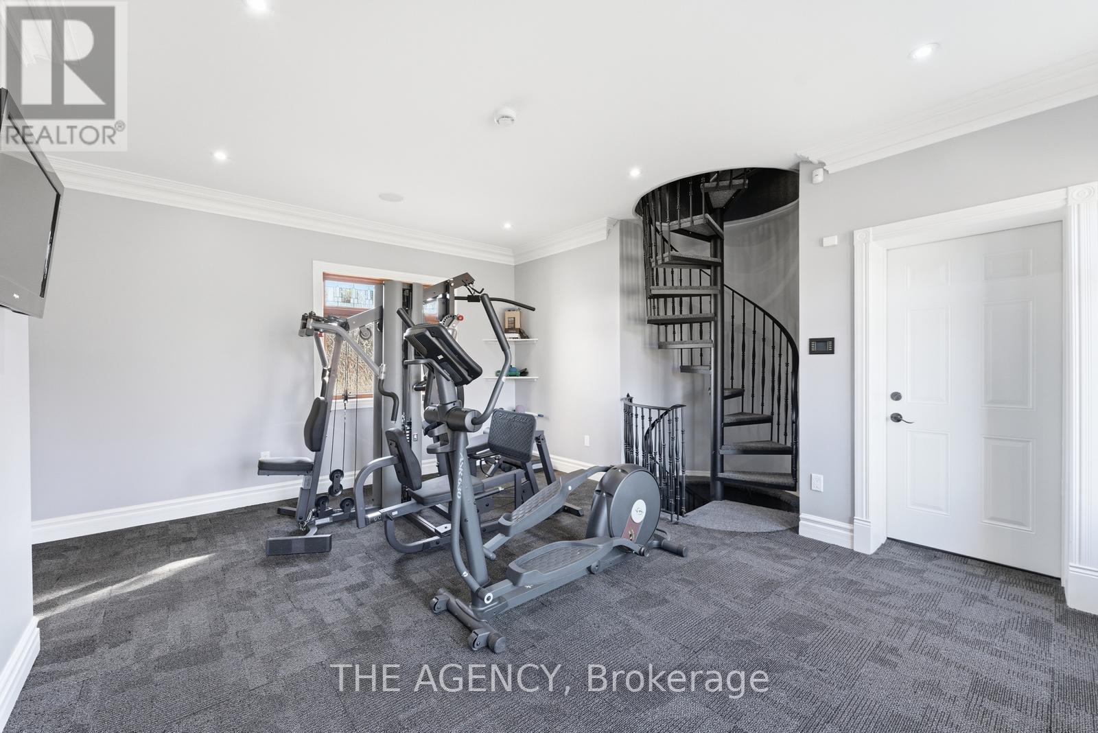 2659 2 Sideroad, Burlington, ON - Indoor Photo Showing Gym Room