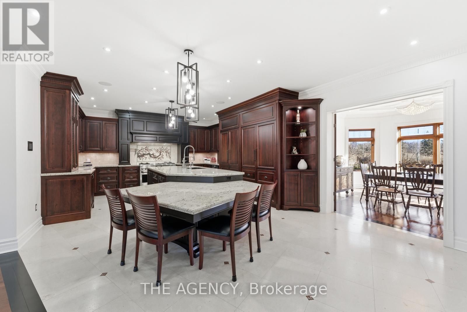 2659 2 Sideroad, Burlington, ON - Indoor Photo Showing Dining Room