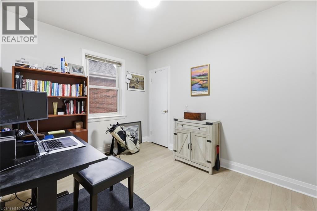 258 Cloverdale Avenue, Hamilton, ON - Indoor