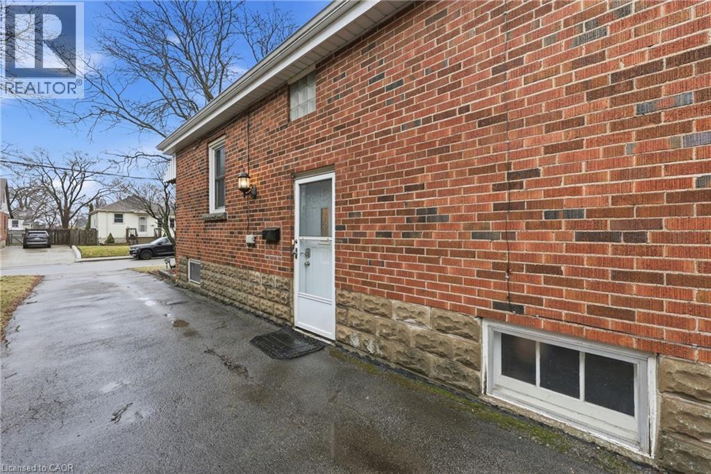 258 Cloverdale Avenue, Hamilton, ON - Outdoor With Exterior