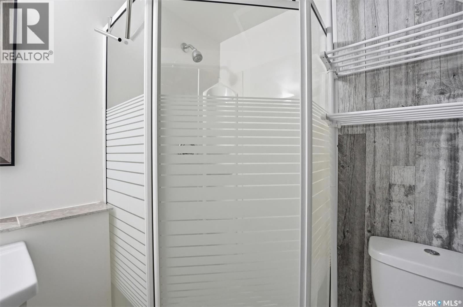 3314 Dieppe Street, Saskatoon, SK - Indoor Photo Showing Bathroom