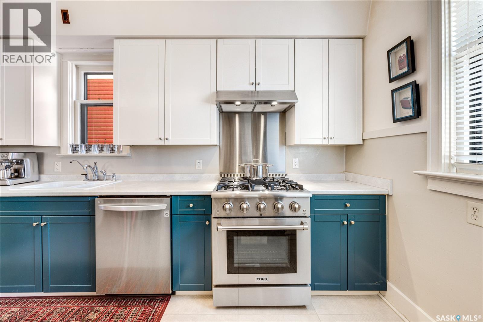 702 Lansdowne Avenue, Saskatoon, SK - Indoor Photo Showing Kitchen