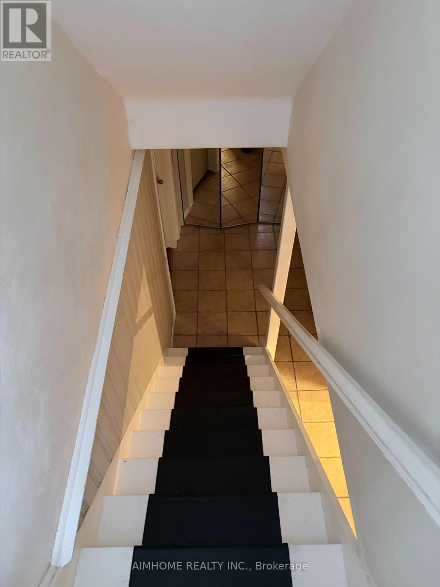 110 Traymore Avenue, Hamilton, ON - Indoor Photo Showing Other Room