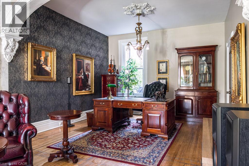 122 East Avenue S, Hamilton, ON - Indoor Photo Showing Office