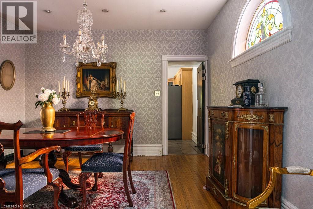 122 East Avenue S, Hamilton, ON - Indoor