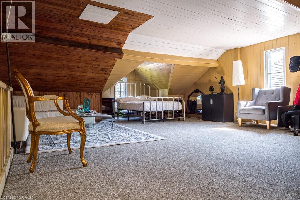 122 East Avenue S, Hamilton, ON - Indoor