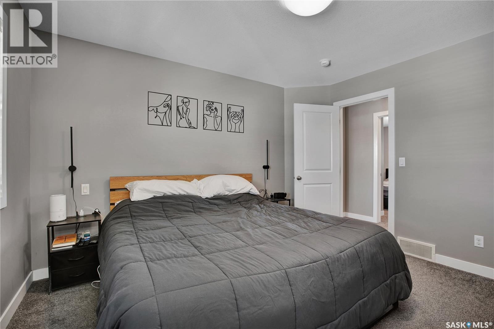 321 Secord Way, Saskatoon, SK - Indoor Photo Showing Bedroom