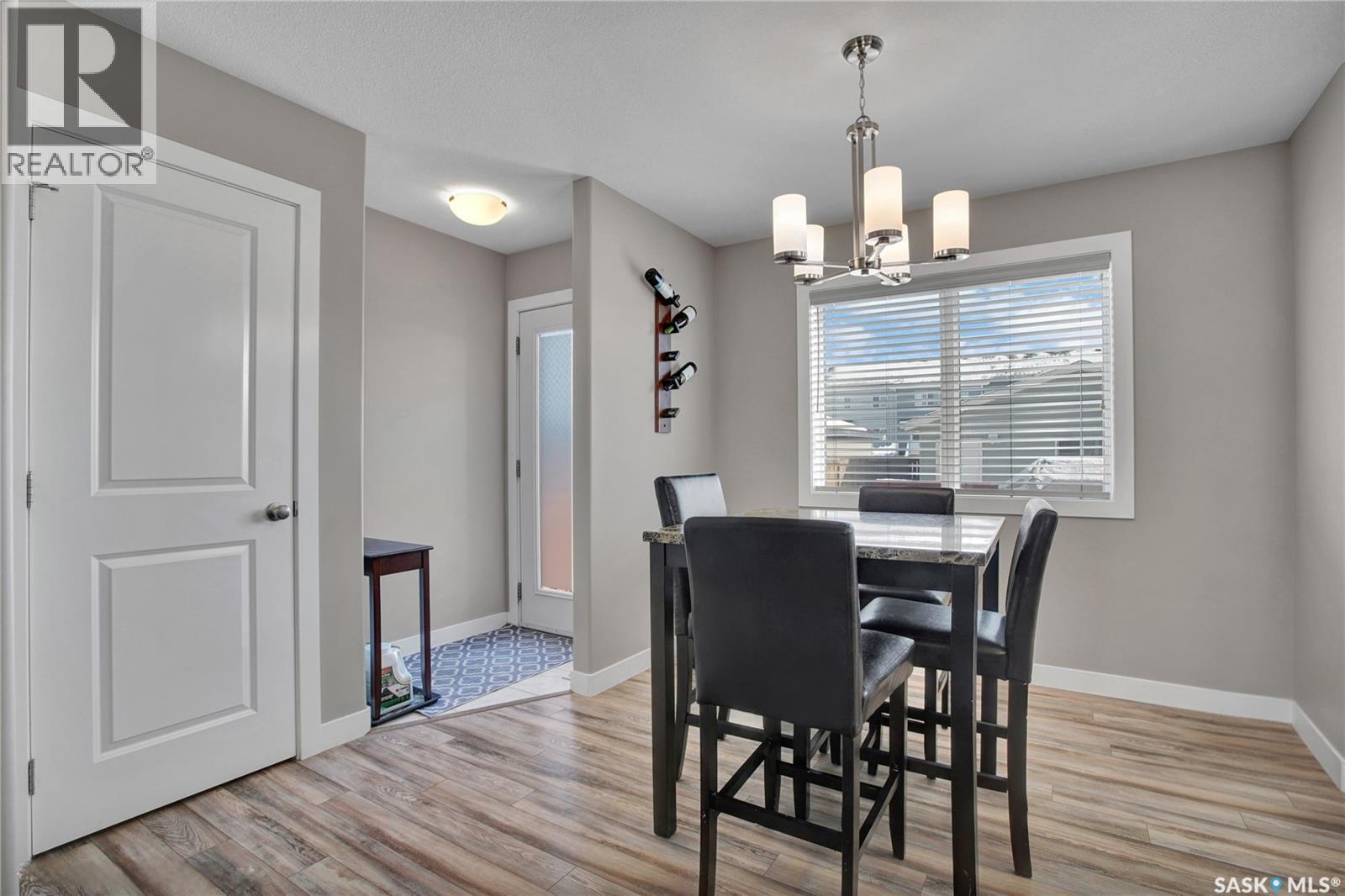 321 Secord Way, Saskatoon, SK - Indoor Photo Showing Dining Room