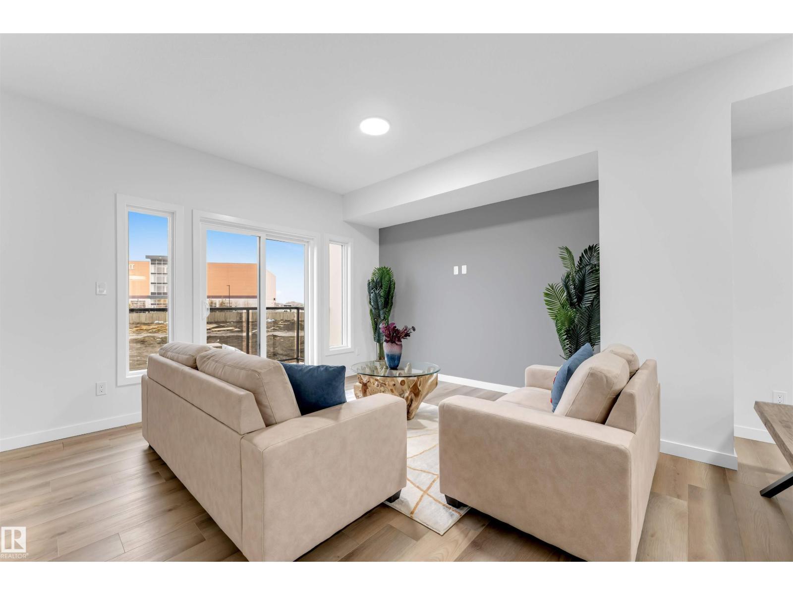 #67 130 Element Dr, St. Albert, AB - Indoor Photo Showing Living Room