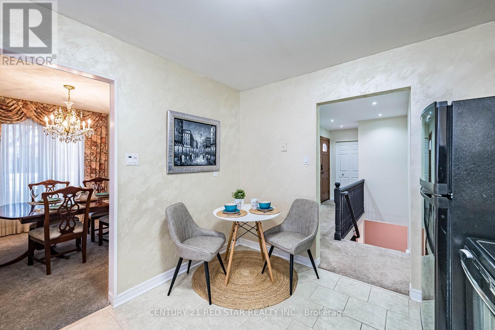 25 Devonshire Drive, Brampton, ON - Indoor Photo Showing Other Room