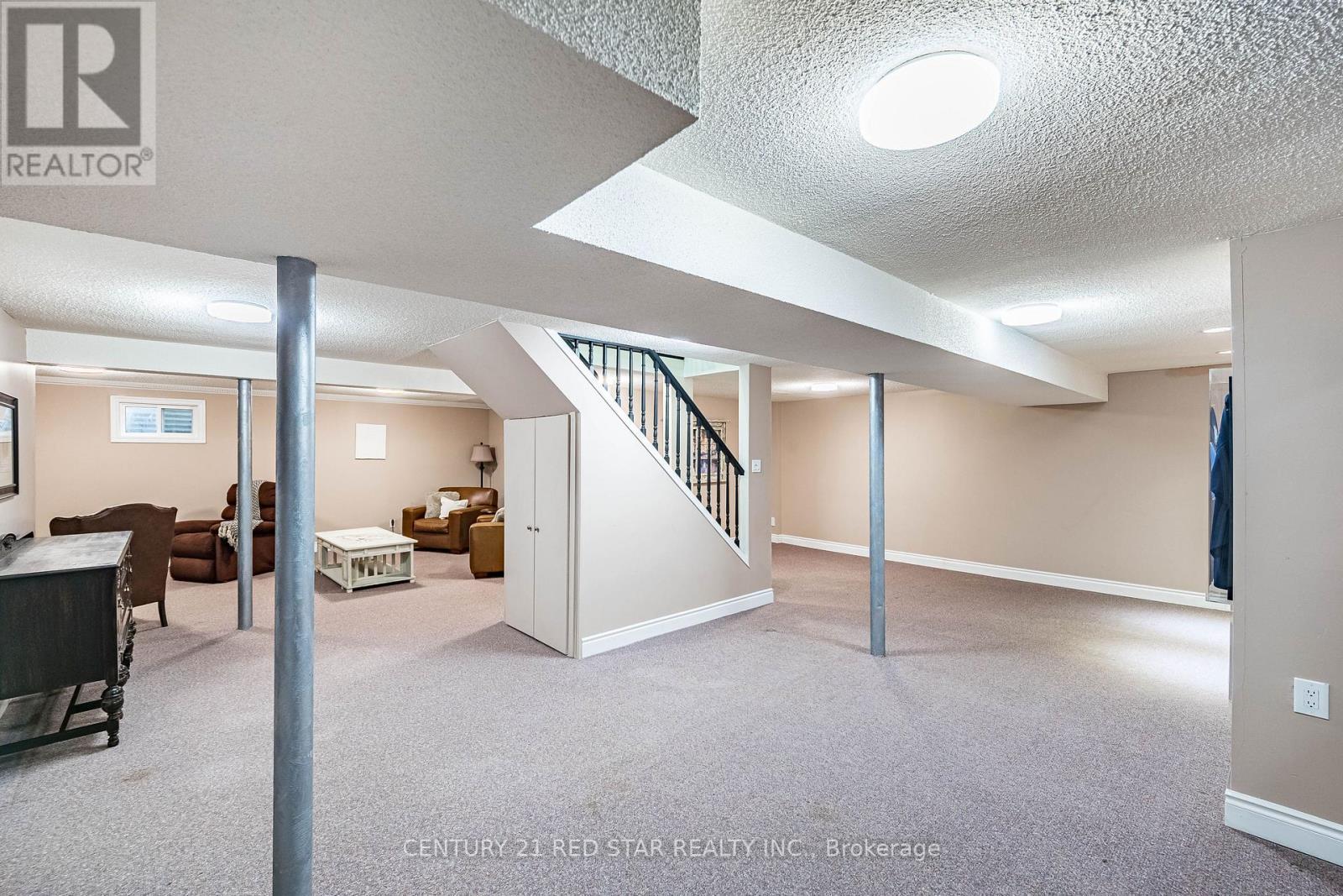 Open Rec Area - 25 Devonshire Drive, Brampton, ON - Indoor