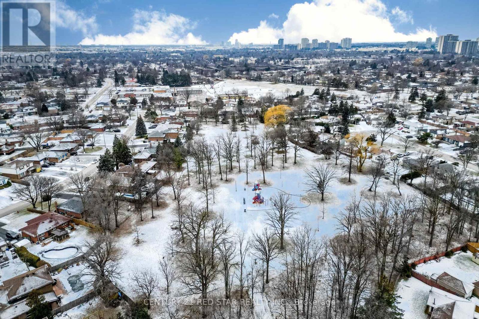Park in Backyard - 25 Devonshire Drive, Brampton, ON - Outdoor With View