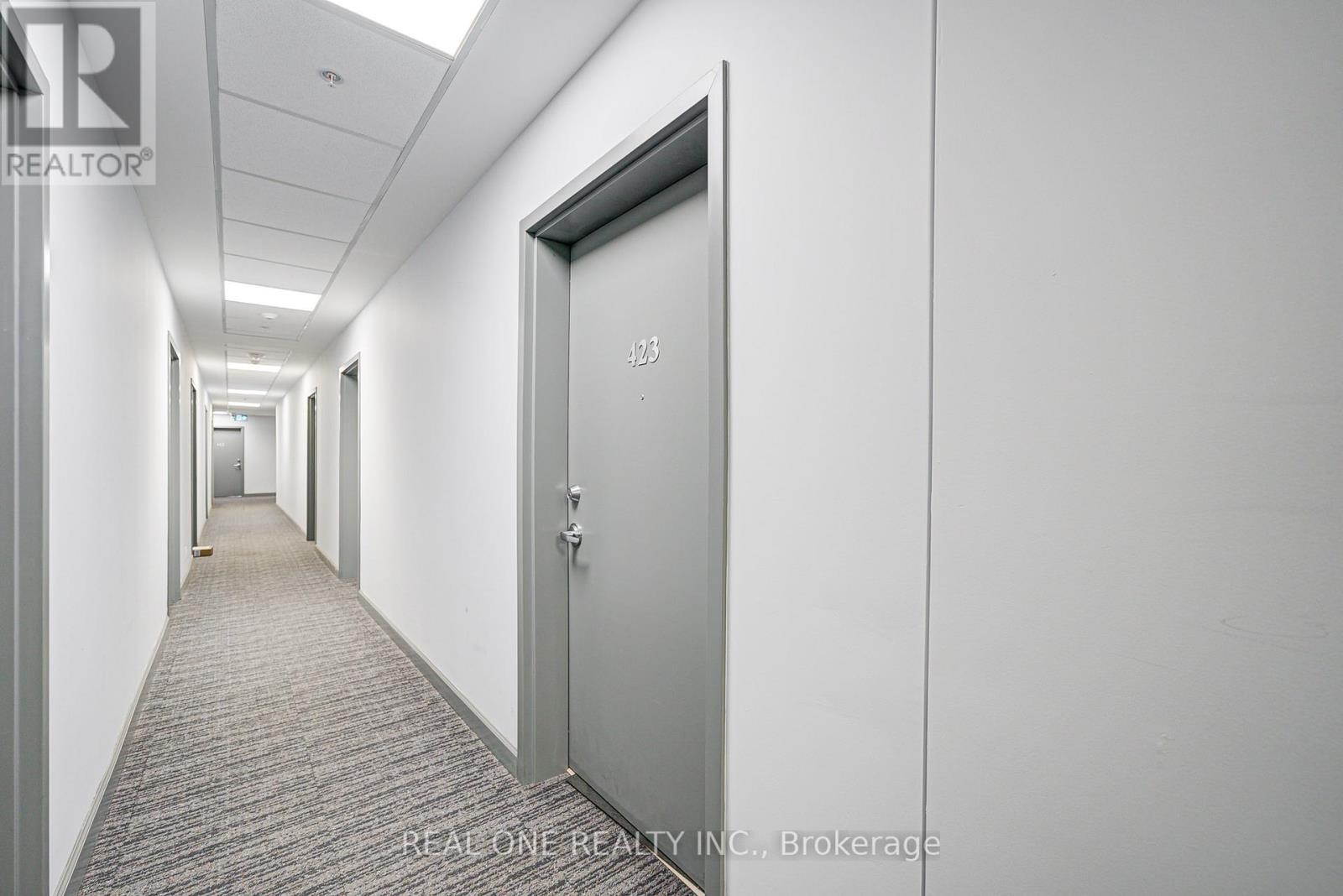 423 - 77 Leland Street, Hamilton, ON - Indoor Photo Showing Other Room