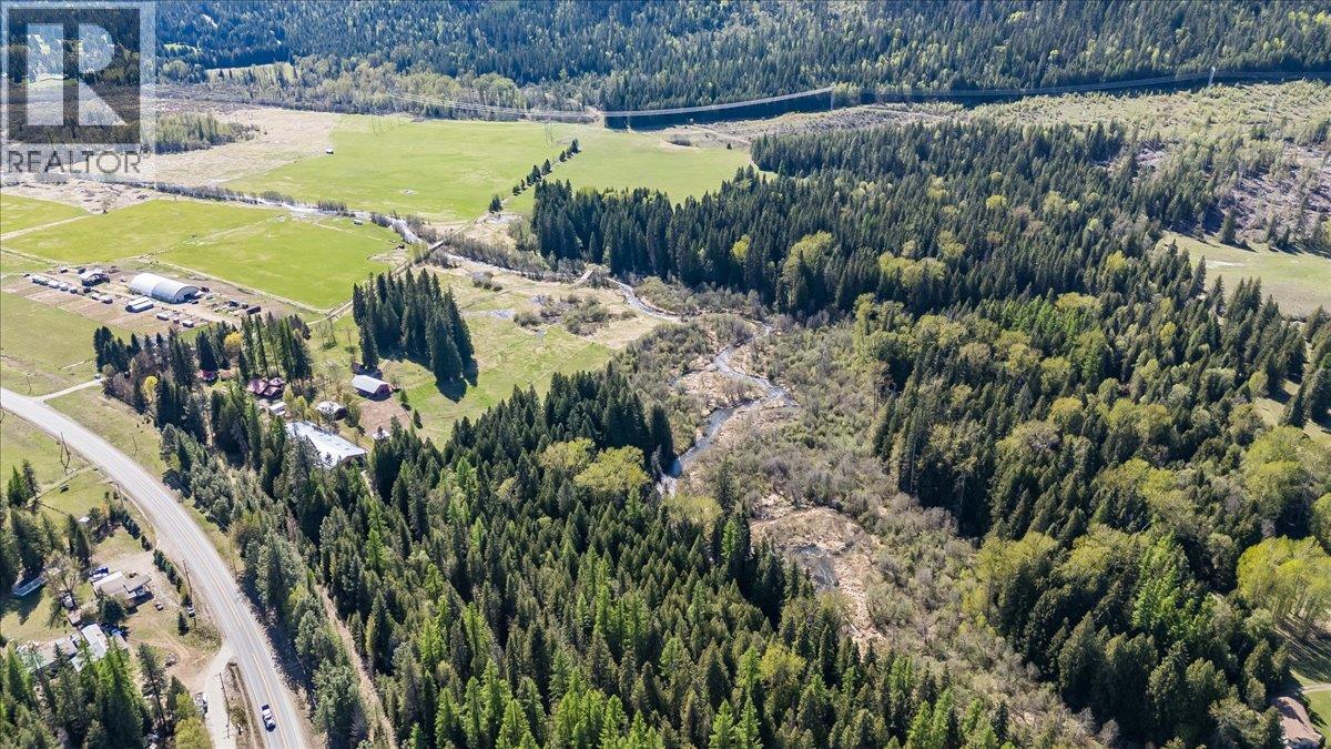 3371 Highway 3B, Fruitvale, BC