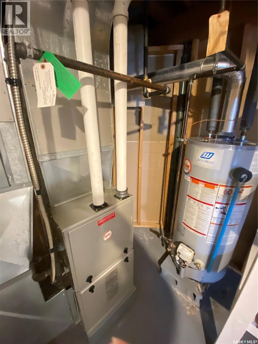 310 Allan Avenue, Saltcoats, SK - Indoor Photo Showing Basement