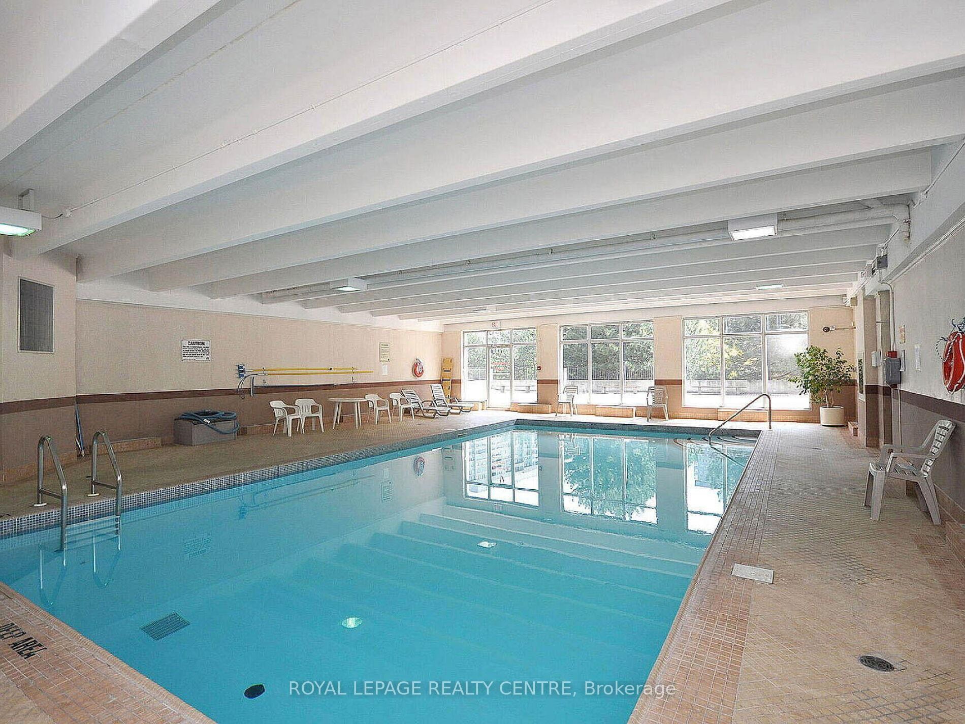 1604-3590 Kaneff Crescent W, Mississauga, ON - Indoor Photo Showing Other Room With In Ground Pool