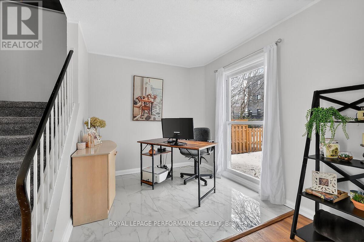 42 Compata Way, Ottawa, ON - Indoor Photo Showing Office