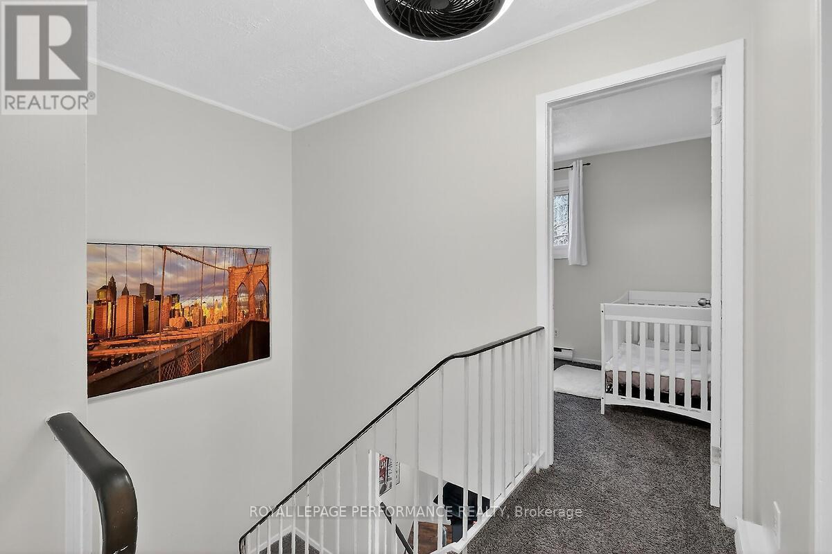 42 Compata Way, Ottawa, ON - Indoor Photo Showing Other Room