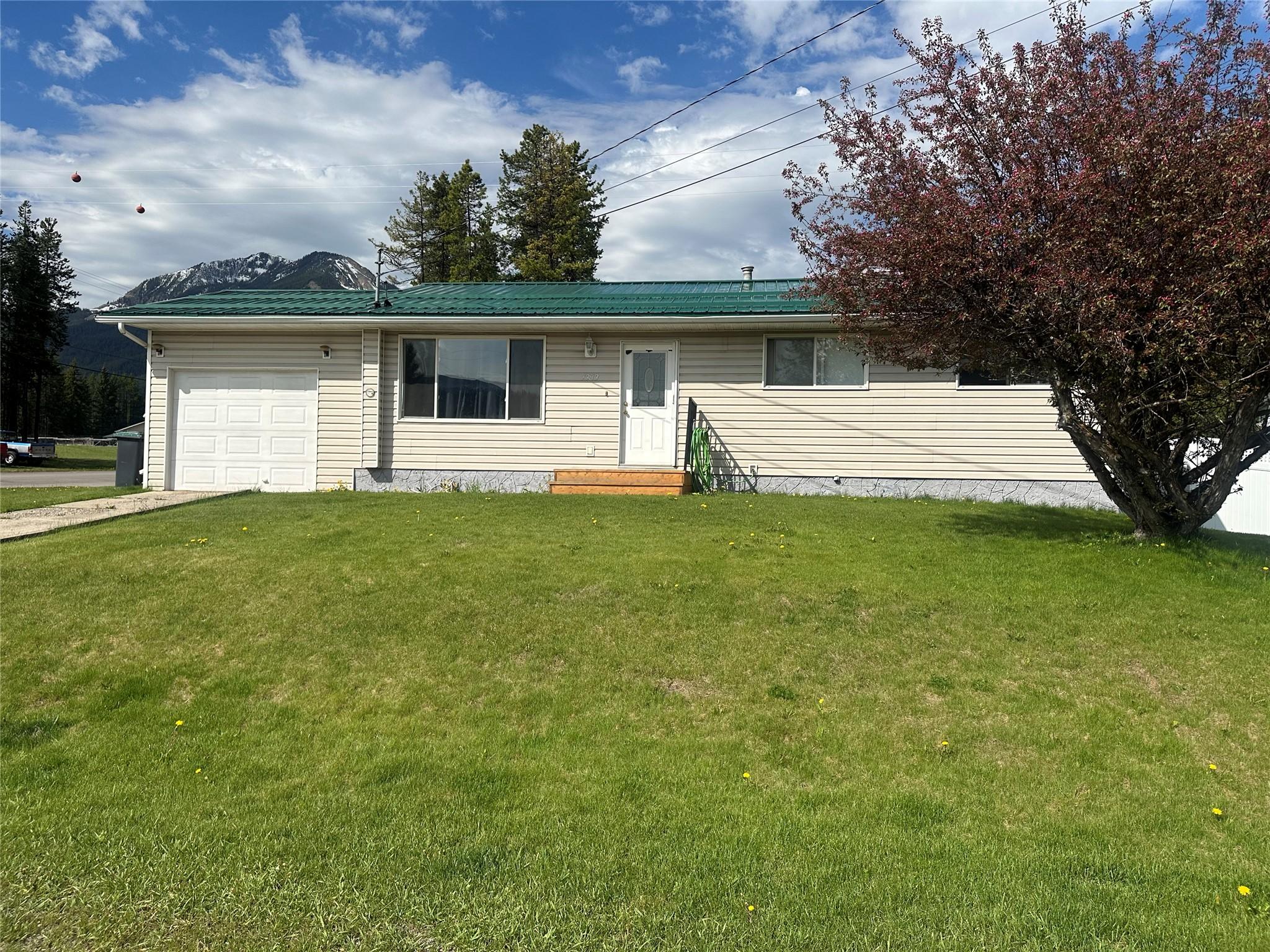 1383 Needles Crescent, Elkford, BC