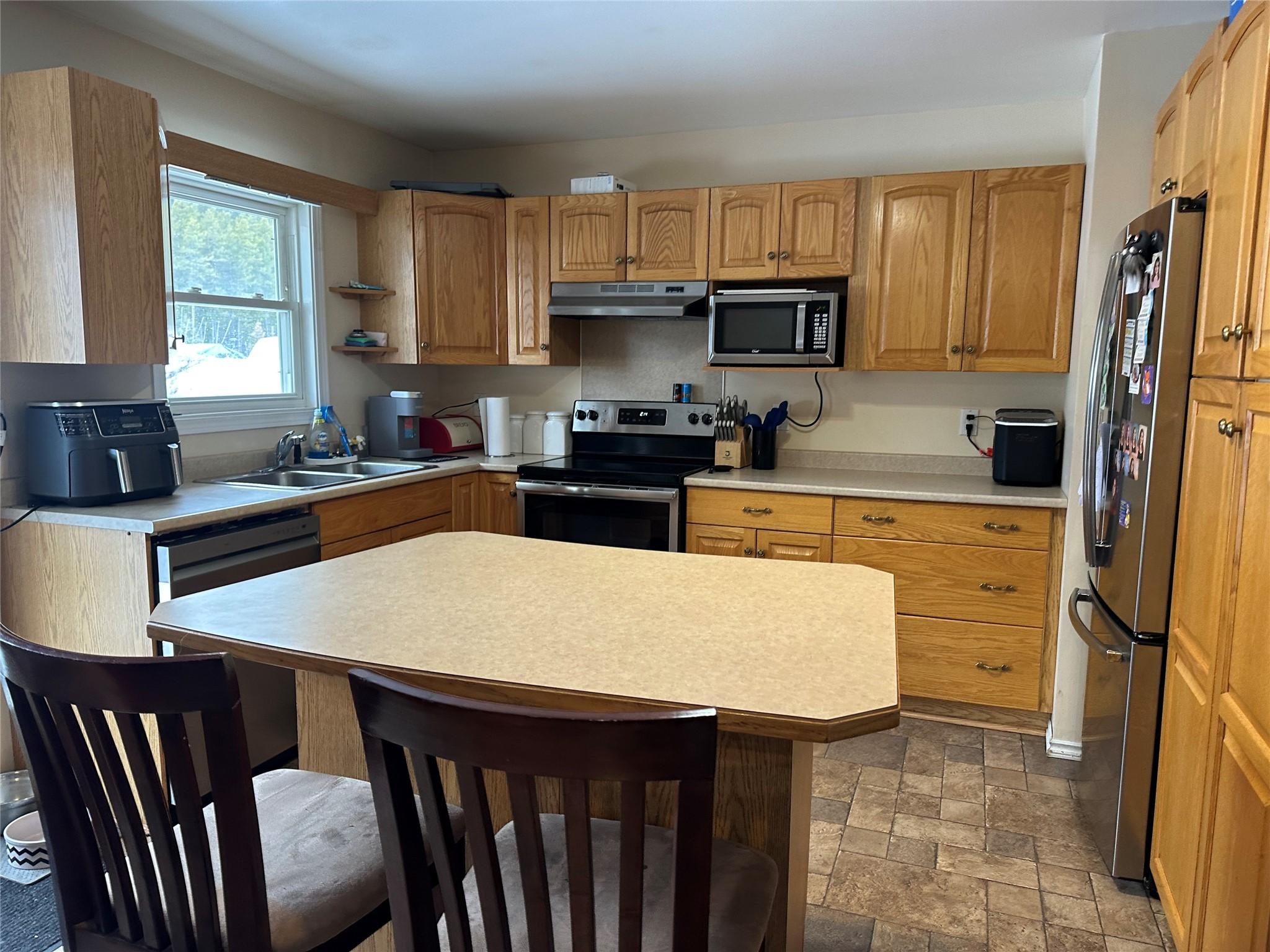 1383 Needles Crescent, Elkford, BC